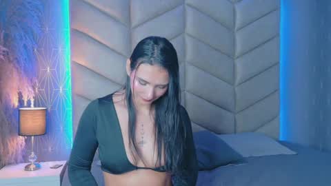 laya online show from October 10, 2025, 4:11 am