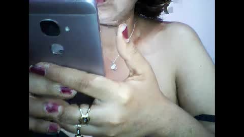 layanah12 online show from January 8, 2025, 1:31 pm