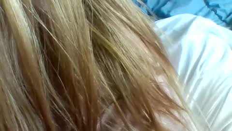 layannalea online show from March 10, 2025, 8:23 pm