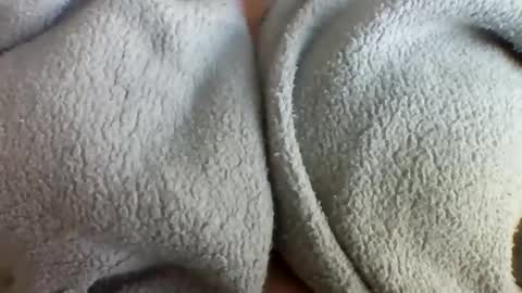 layannalea online show from April 5, 2026, 2:09 am