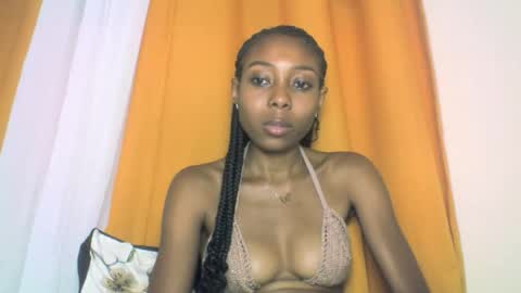 layannek online show from October 29, 2025, 6:09 pm