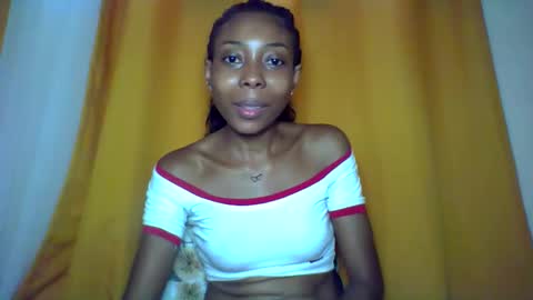 layannek online show from November 30, 2025, 4:16 am