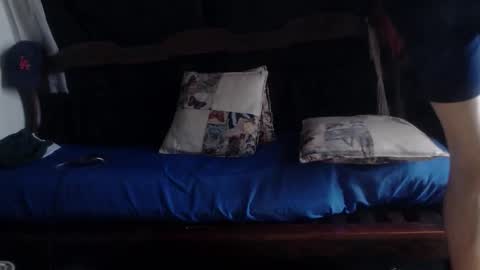 Laye19 online show from September 28, 2025, 6:02 pm