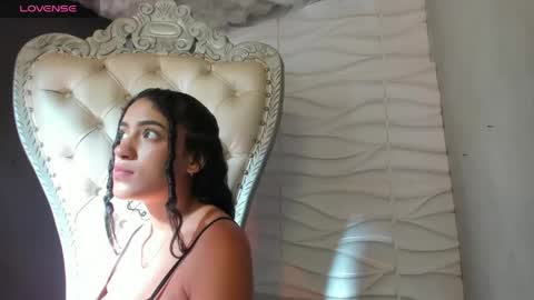 Snapshot of layla_707 chatting on April 21, 2026, 8:55 pm Layla online show from April 21, 2026, 8:55 pm