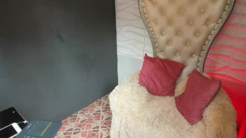 Snapshot of layla_707 chatting on May 2, 2026, 7:52 pm Layla online show from May 2, 2026, 7:52 pm