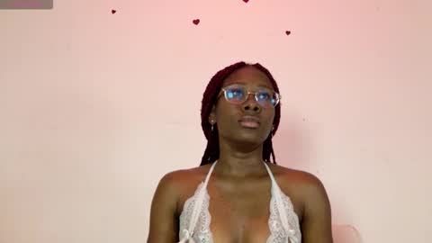 layla online show from February 24, 2026, 12:25 pm