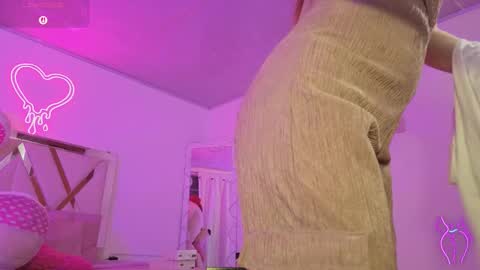 Snapshot of laylafoxy_tay chatting on September 27, 2025, 3:44 am laylafoxy_tay online show from September 27, 2025, 3:44 am