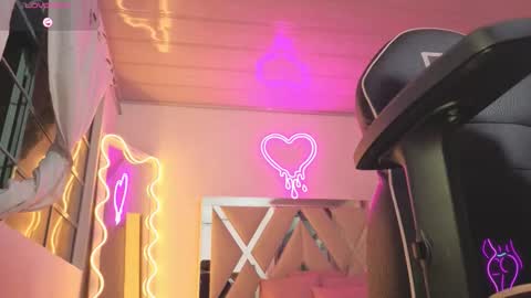 Snapshot of laylafoxy_tay chatting on October 24, 2025, 3:14 am laylafoxy_tay online show from October 24, 2025, 3:14 am