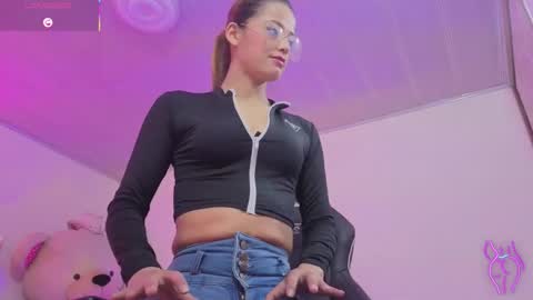 laylafoxy_tay online show from November 11, 2025, 3:39 am