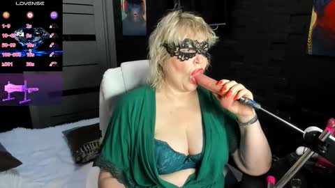 laylalaylamilf online show from January 6, 2026, 2:48 am