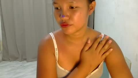 Snapshot of laylanimfa chatting on June 11, 2026, 2:53 am Nimfa online show from June 11, 2026, 2:53 am