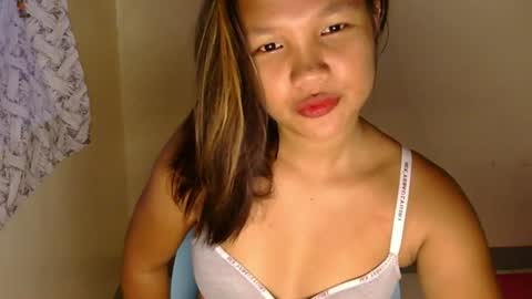Snapshot of laylanimfa chatting on June 23, 2026, 11:36 pm Nimfa online show from June 23, 2026, 11:36 pm