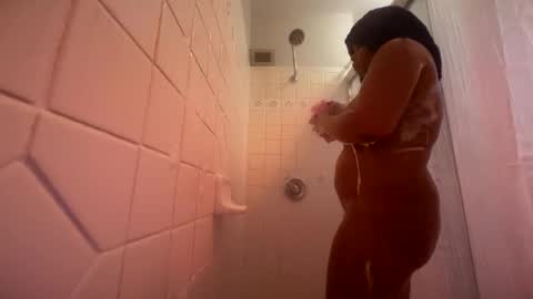 Layla Ros online show from February 17, 2026, 5:52 pm