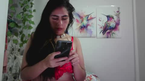 laylashani online show from December 23, 2024, 6:05 pm