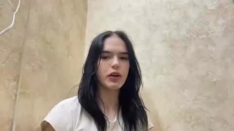 Luna online show from March 30, 2026, 5:14 pm