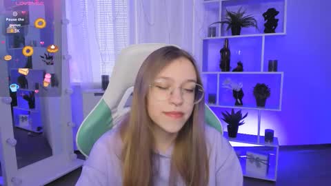 Snapshot of layriantavee chatting on March 25, 2026, 6:52 am layriantavee online show from March 25, 2026, 6:52 am