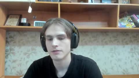 Snapshot of lazaret1k chatting on July 6, 2026, 8:11 am Vladi online show from July 6, 2026, 8:11 am