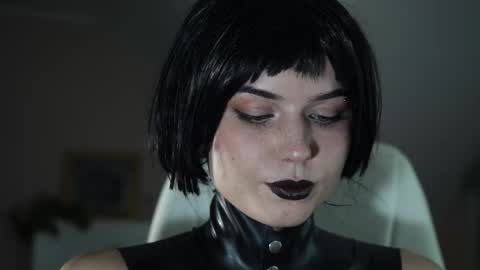 Pansy online show from February 15, 2026, 7:10 pm