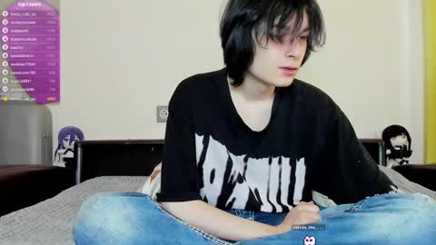 Snapshot of lazydarkknight chatting on March 6, 2025, 7:36 am Alex online show from March 6, 2025, 7:36 am