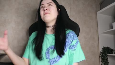 Lisa online show from January 4, 2025, 4:55 am