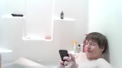 lcd86 online show from November 18, 2025, 3:56 am