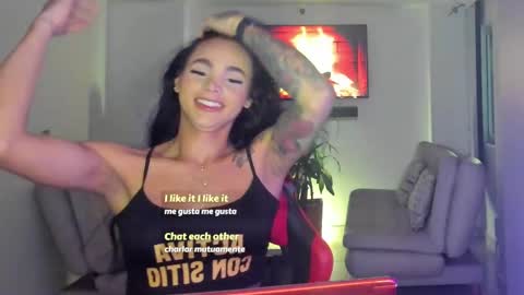 lcpupo online show from October 15, 2025, 11:27 pm