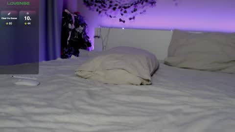 felixe online show from January 13, 2025, 6:27 pm