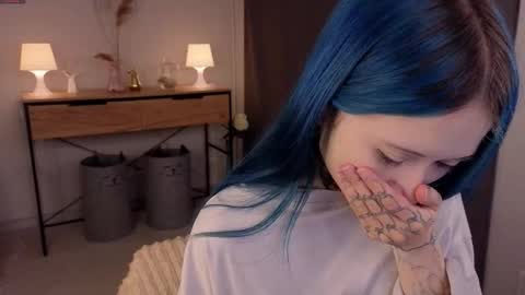 felixe online show from November 7, 2025, 10:48 am