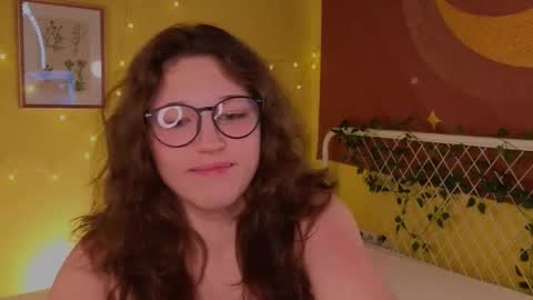 Lea online show from October 15, 2025, 5:57 pm