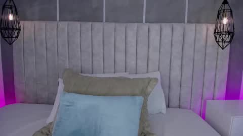 Snapshot of lea_gray chatting on February 20, 2026, 6:30 pm online show from February 20, 2026, 6:30 pm