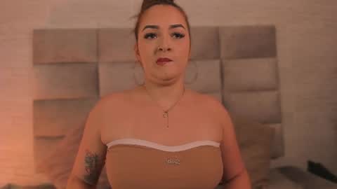 Snapshot of lea_walkerr chatting on June 19, 2026, 7:17 pm lea_walkerr online show from June 19, 2026, 7:17 pm