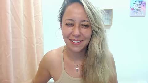 leah_susman online show from December 7, 2024, 1:36 am