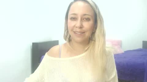 leah_susman online show from September 18, 2025, 2:13 am