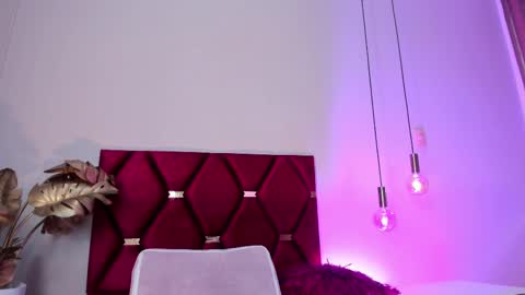 Leah Carter online show from February 18, 2025, 9:53 pm