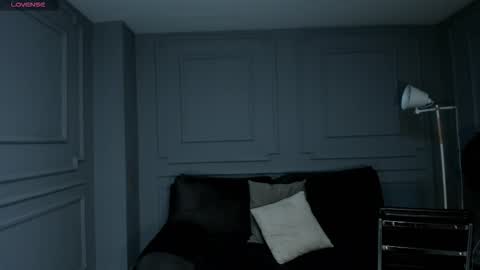 leahnovac online show from October 9, 2025, 11:19 am