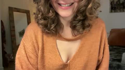 Leah Sparkles online show from November 22, 2025, 2:49 pm