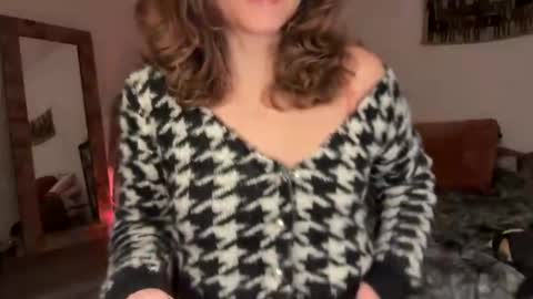 Leah Sparkles online show from December 18, 2025, 2:50 am