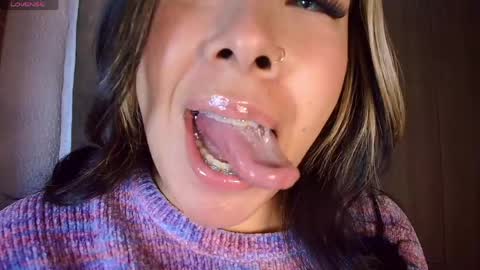 leah online show from April 18, 2026, 9:02 am