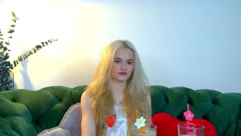 Lea online show from July 11, 2026, 6:49 am