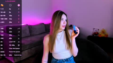 Leana online show from March 19, 2026, 5:17 pm