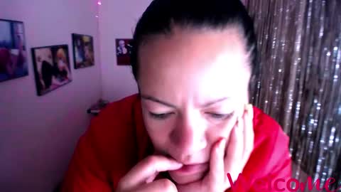 Leandra online show from January 23, 2025, 12:30 pm