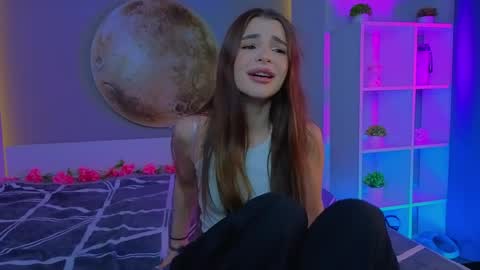 Sophie online show from April 2, 2026, 7:11 pm