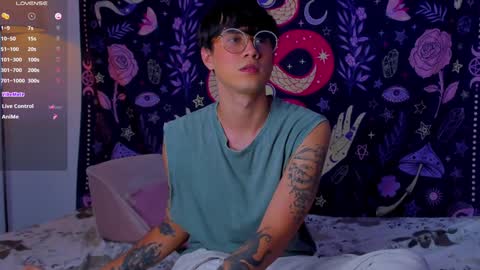 leaneseb online show from December 9, 2024, 12:45 am