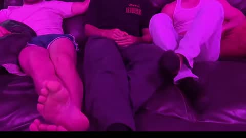 leanfindom8 online show from April 18, 2026, 3:54 am