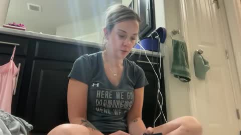 leanneluxecouple online show from October 13, 2025, 10:26 am