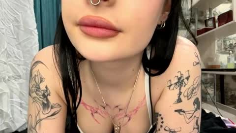 Snapshot of leanorabollman chatting on April 15, 2026, 7:58 pm Kiki online show from April 15, 2026, 7:58 pm