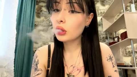 Snapshot of leanorabollman chatting on April 17, 2026, 3:15 pm Kiki online show from April 17, 2026, 3:15 pm