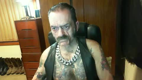 leathergreaser online show from February 8, 2025, 7:05 pm