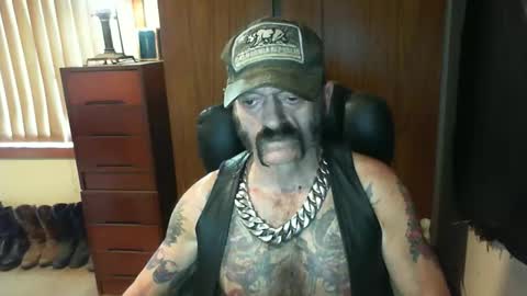 leathergreaser online show from March 10, 2025, 10:45 pm