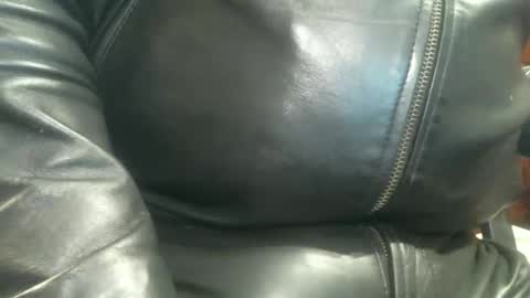 Leathermotocross online show from November 18, 2025, 6:45 pm